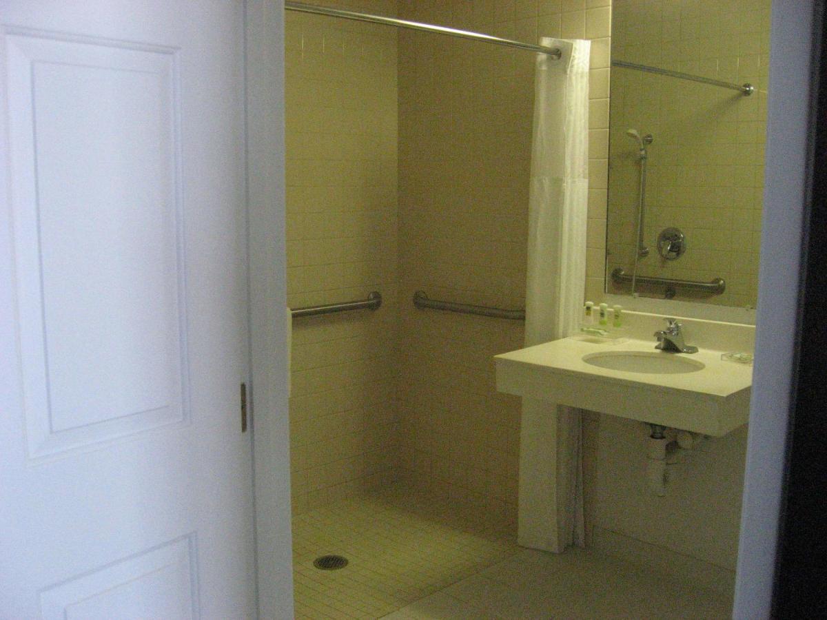 Country Inn & Suites By Radisson, Wausau, Wi Schofield Habitación foto